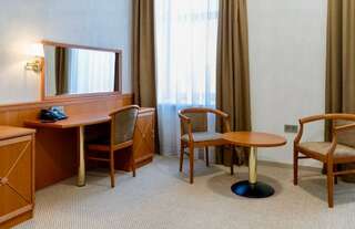 Гостиница Таврическая Санкт-Петербург Улучшенный двухместный номер с 2 отдельными кроватями-3