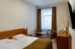 Гостиница Таврическая Санкт-Петербург Улучшенный двухместный номер с 1 кроватью-1